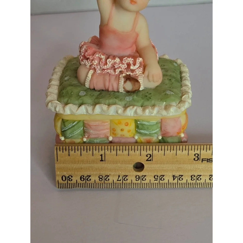 Ballerina Girl Trinket Box Jewelry Keepsake Pink Tutu‎ Quilted Design Vintage
